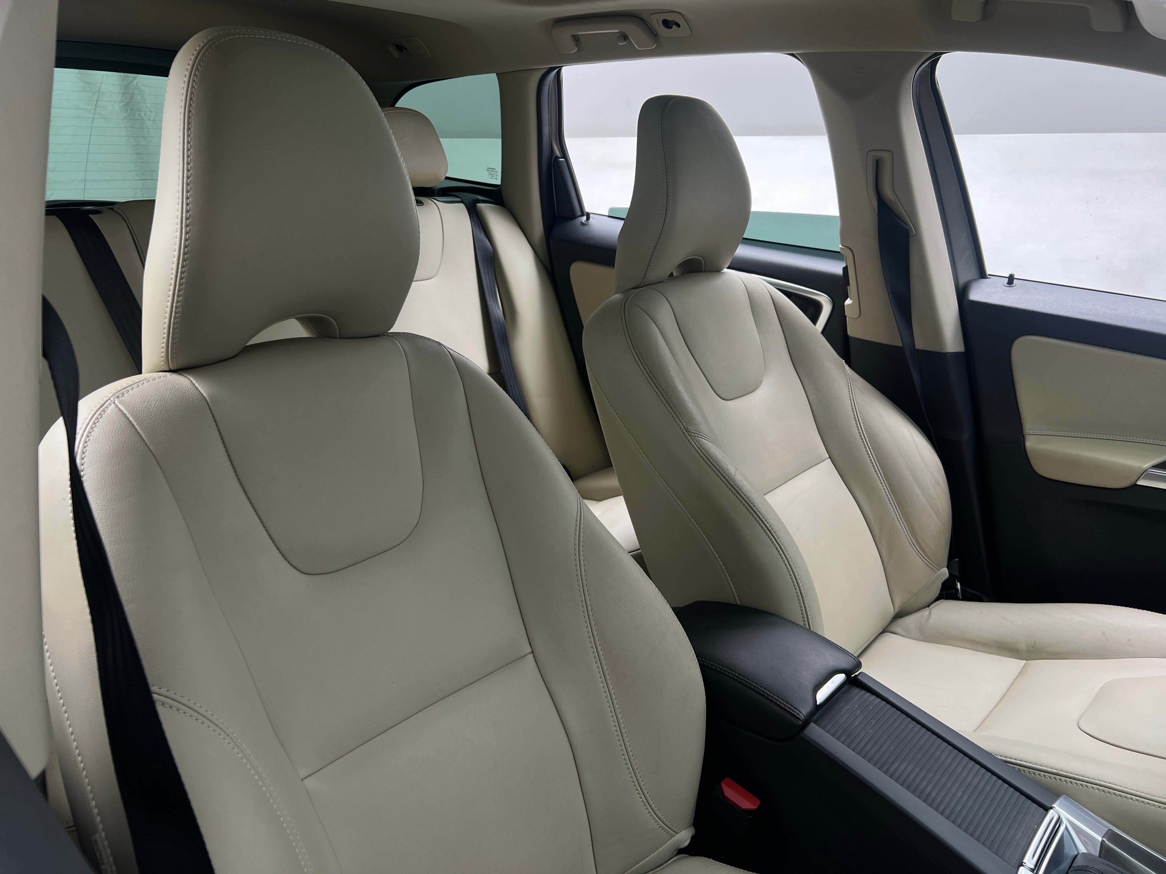 2016 Volvo XC60