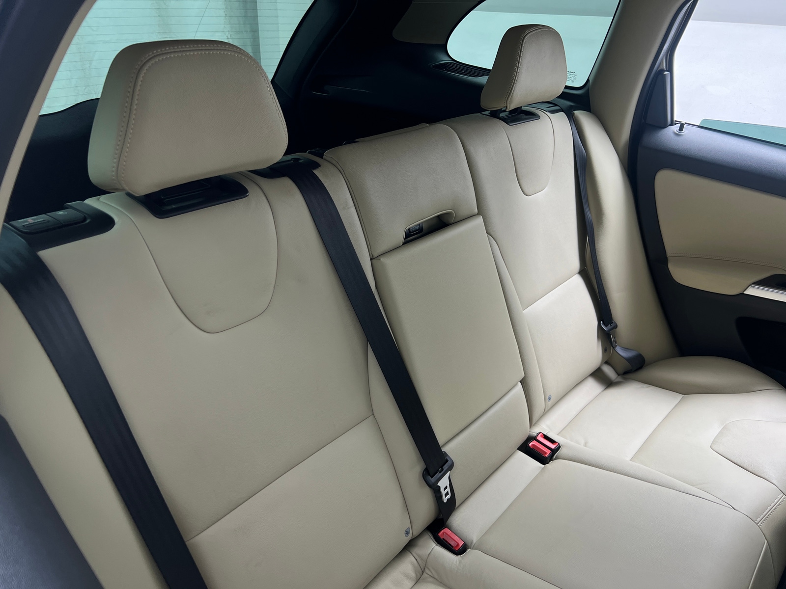 Thumbnail: 2016 Volvo XC60 - 5