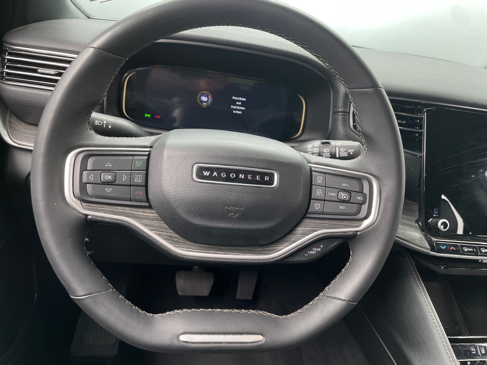 Thumbnail: 2024 Jeep Wagoneer - 4
