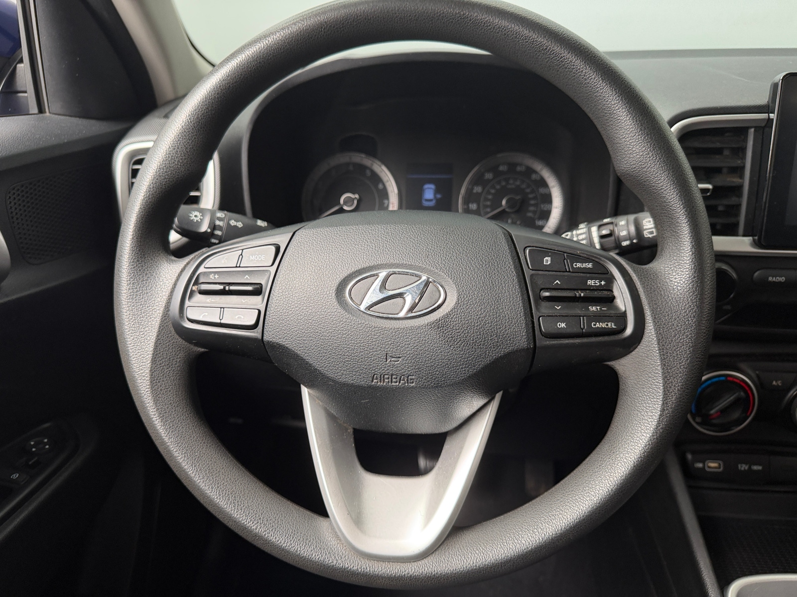 Thumbnail: 2022 Hyundai Venue - 5