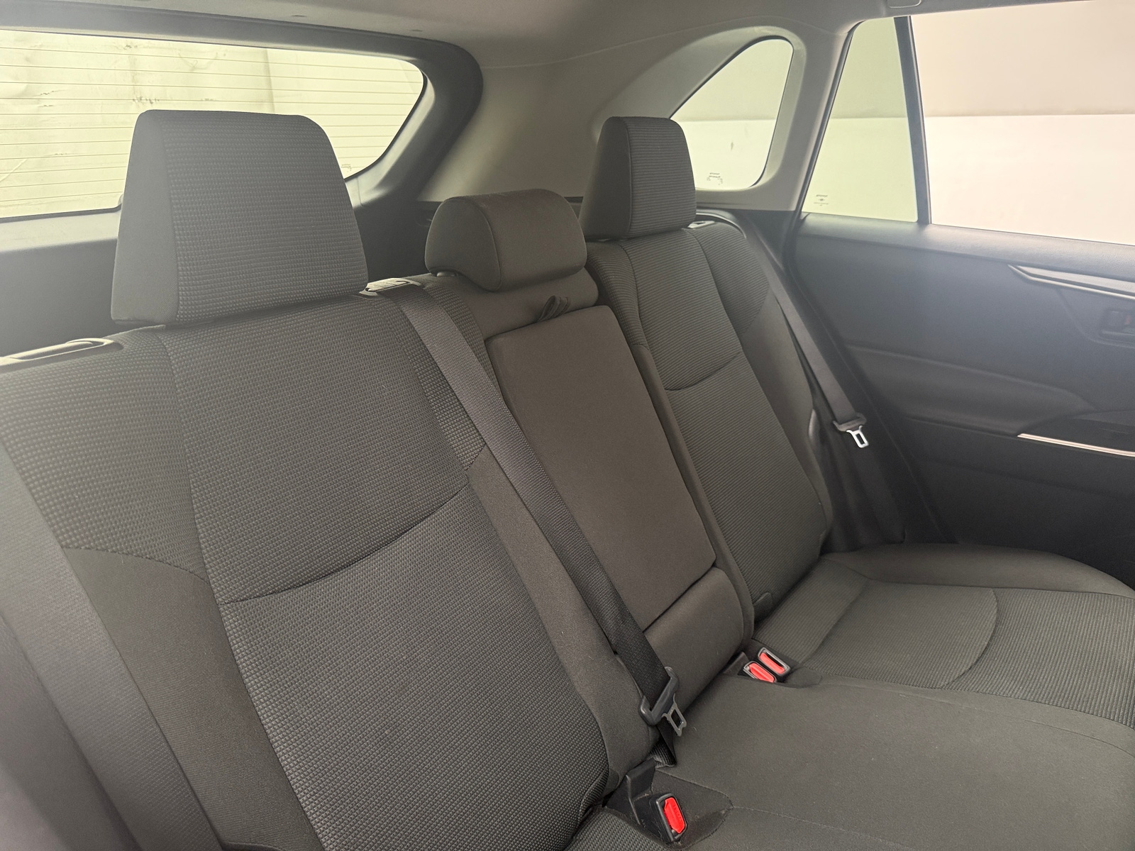 Thumbnail: 2021 Toyota RAV4 - 6