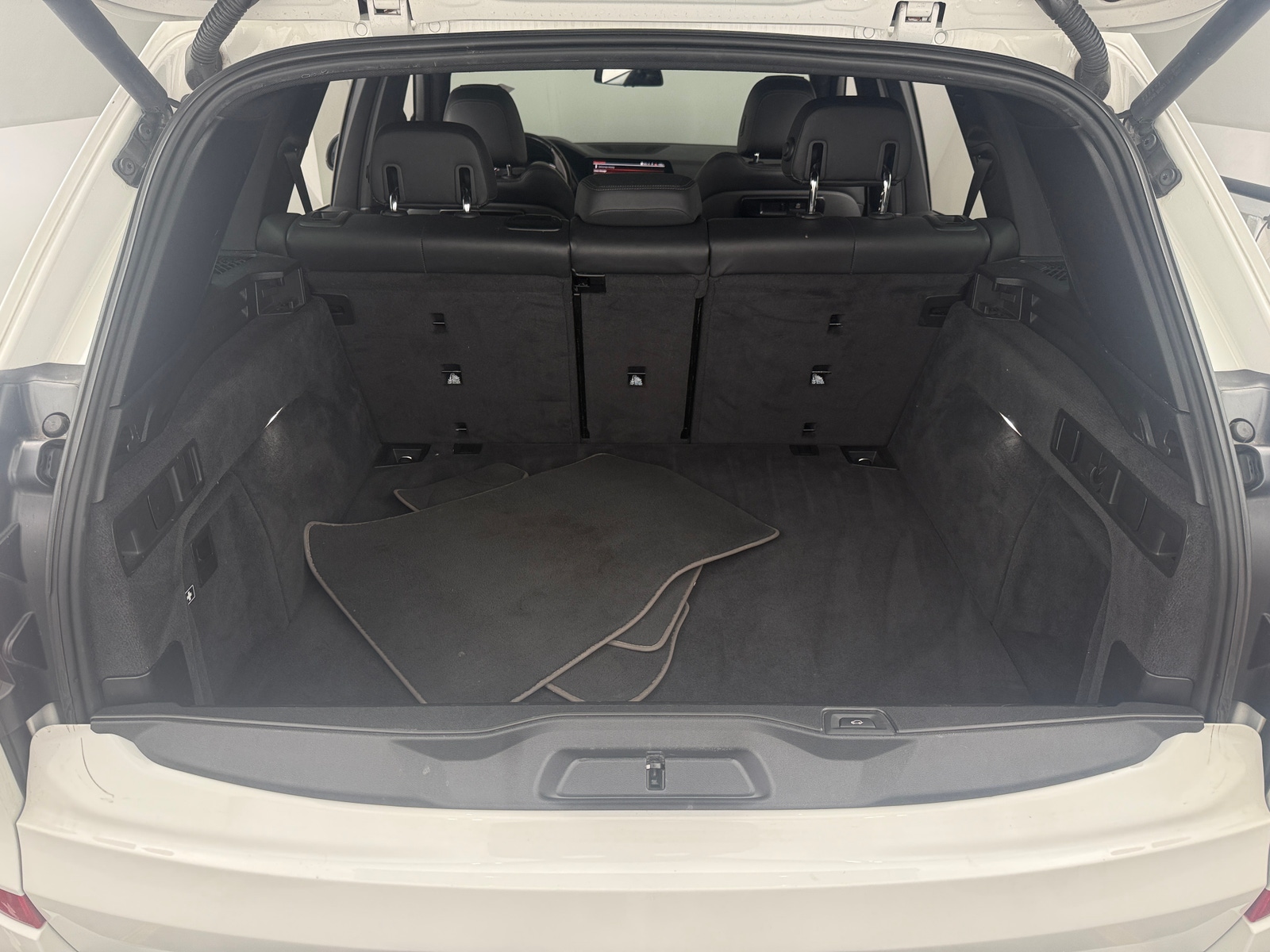 Thumbnail: 2019 BMW X5 - 6