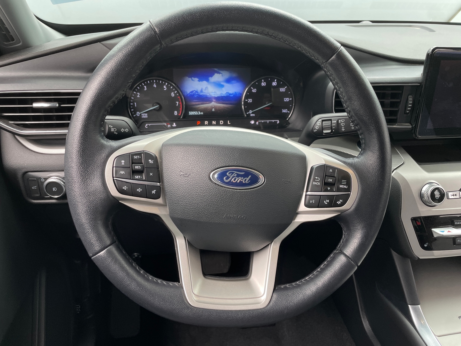 Thumbnail: 2022 Ford Explorer - 4