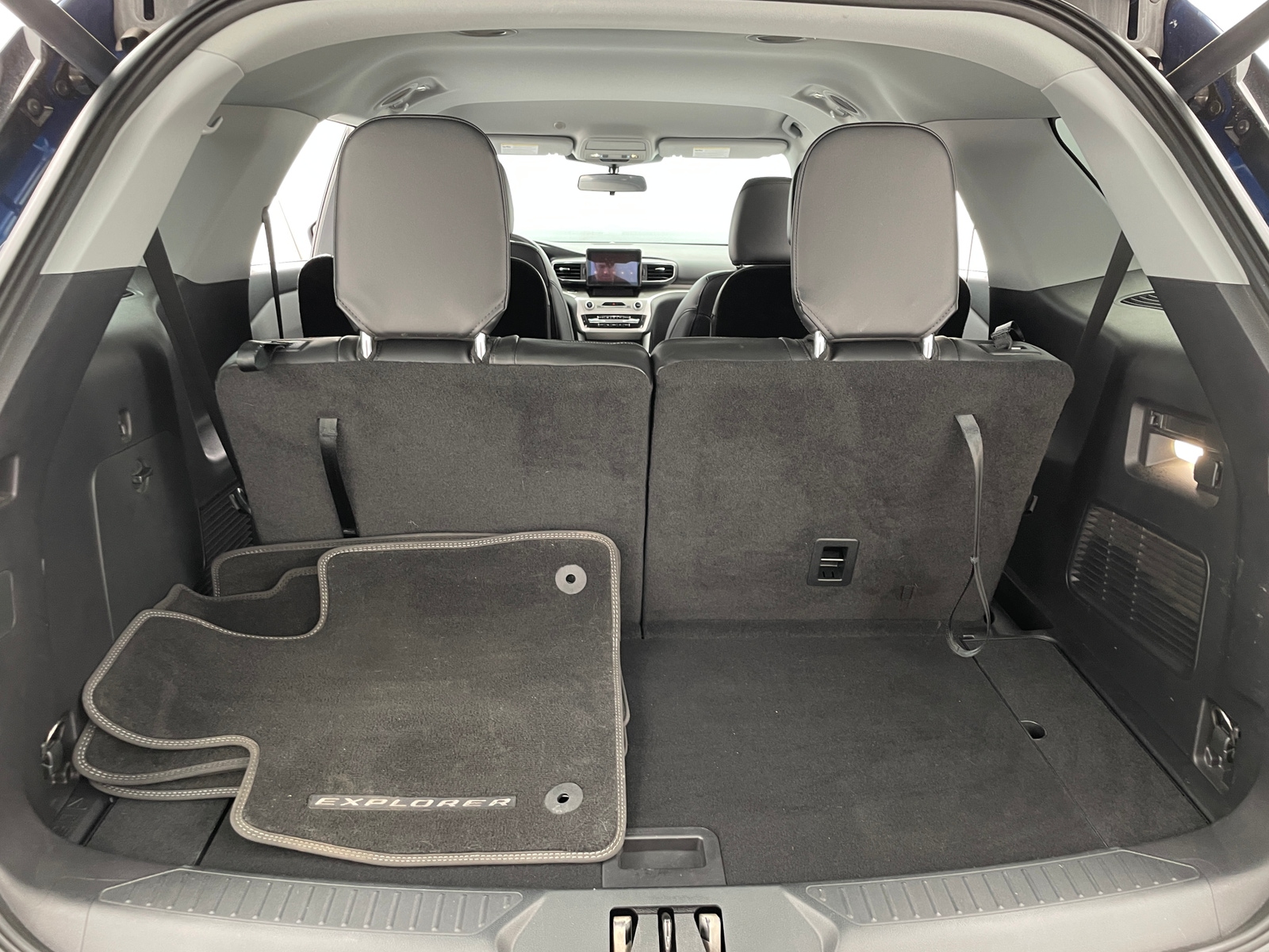 Thumbnail: 2022 Ford Explorer - 6