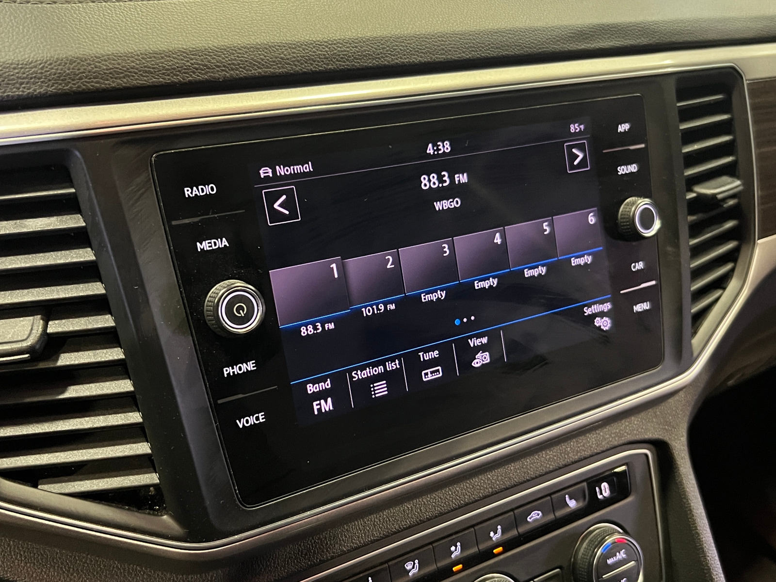 Thumbnail: 2019 Volkswagen Atlas - 3