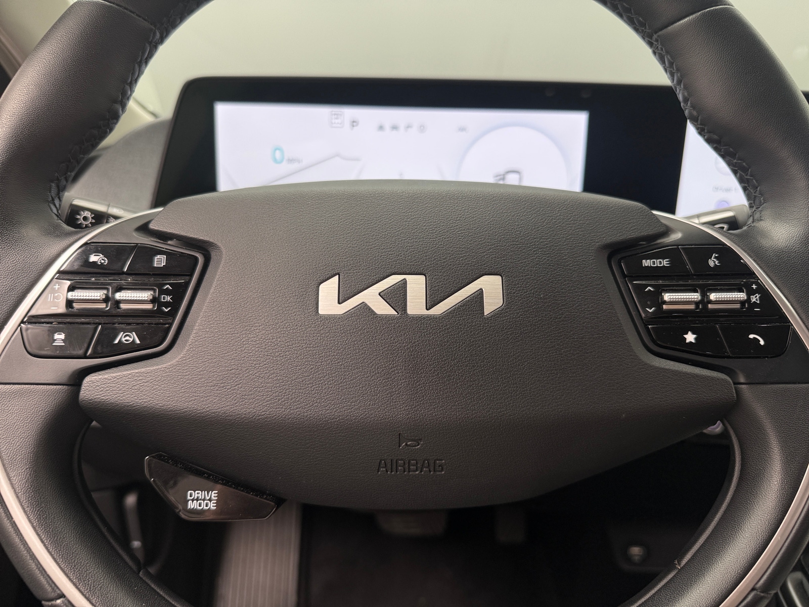 Thumbnail: 2024 Kia EV6 - 4
