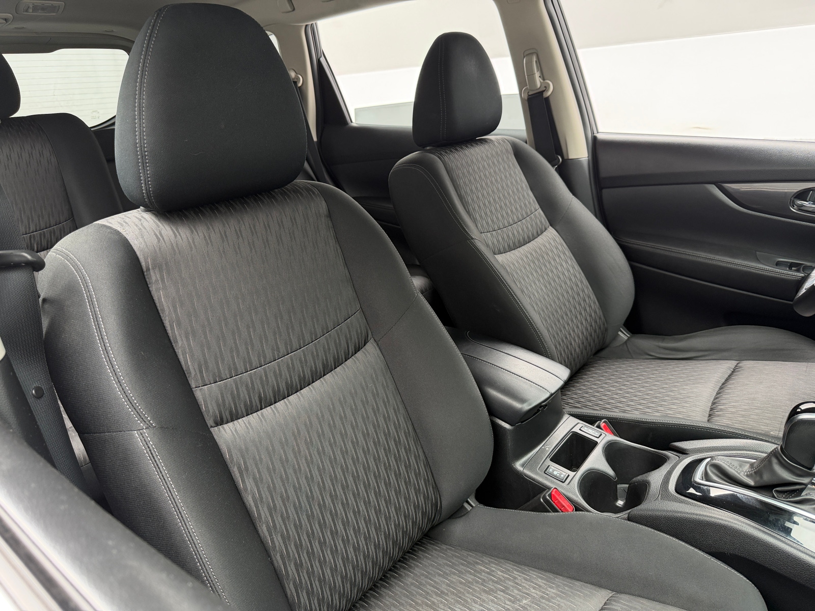 Thumbnail: 2019 Nissan Rogue - 2