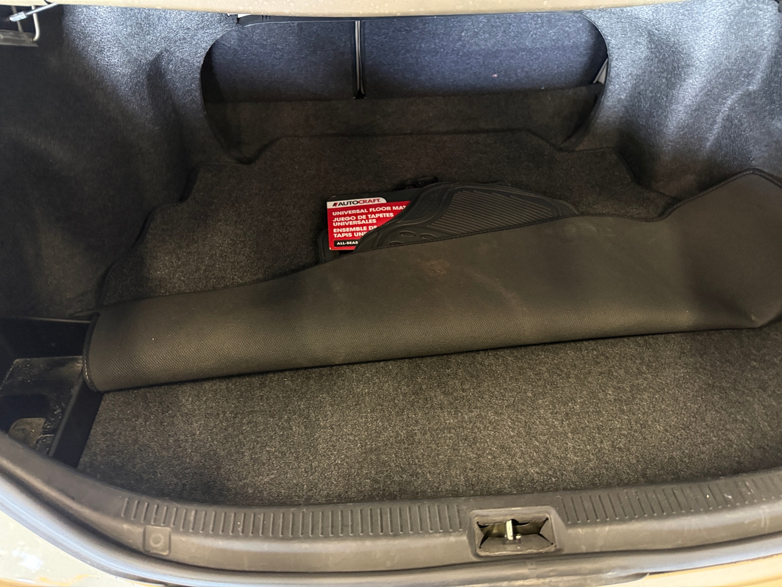 Thumbnail: 2011 Toyota Camry - 6