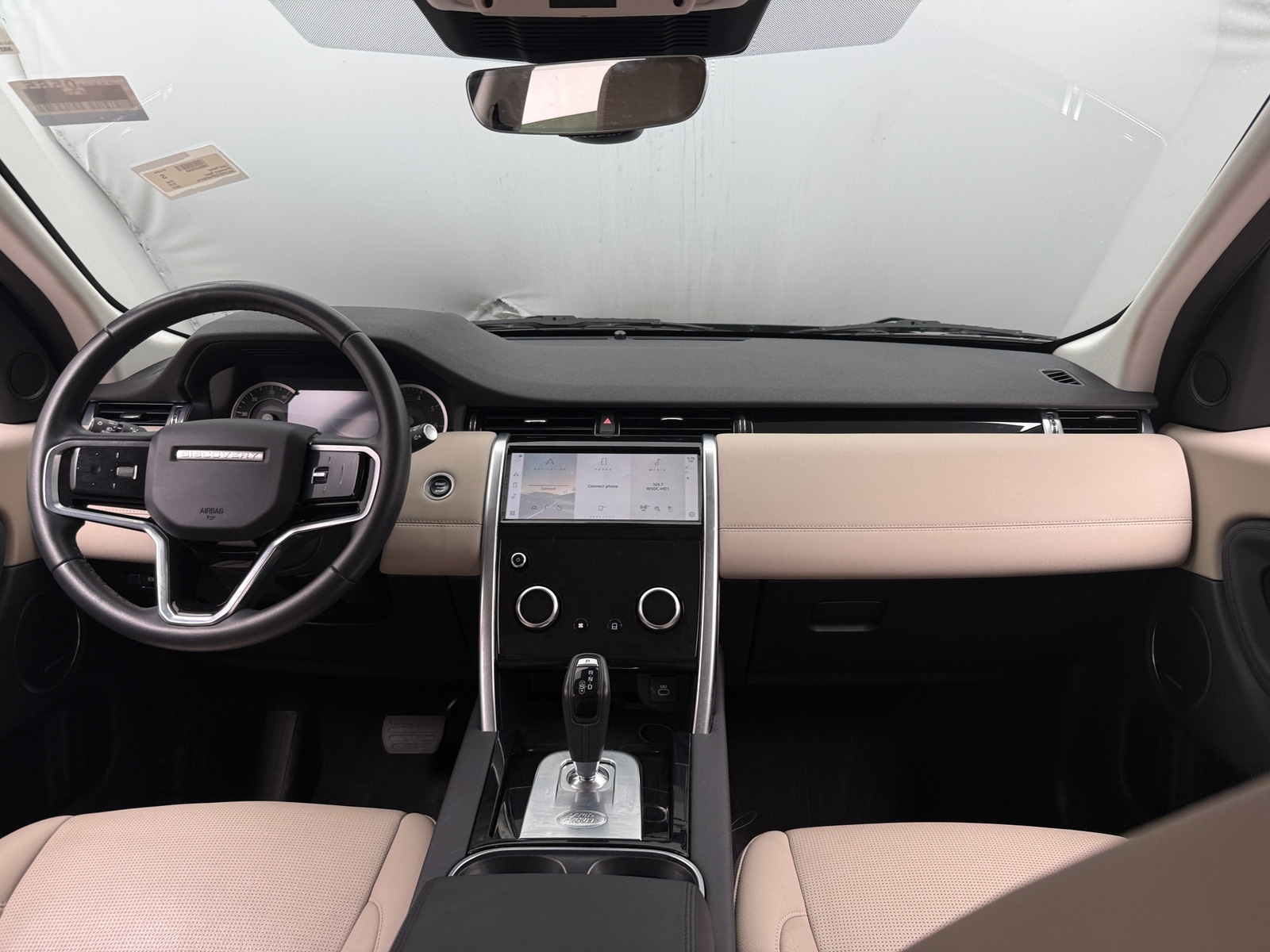 Thumbnail: 2023 Land Rover Discovery Sport - 2