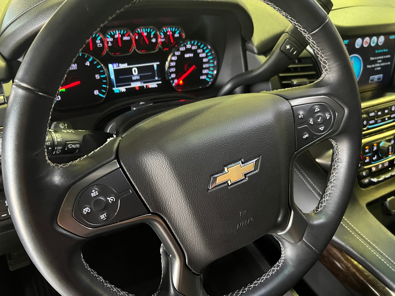 Thumbnail: 2019 Chevrolet Tahoe - 5