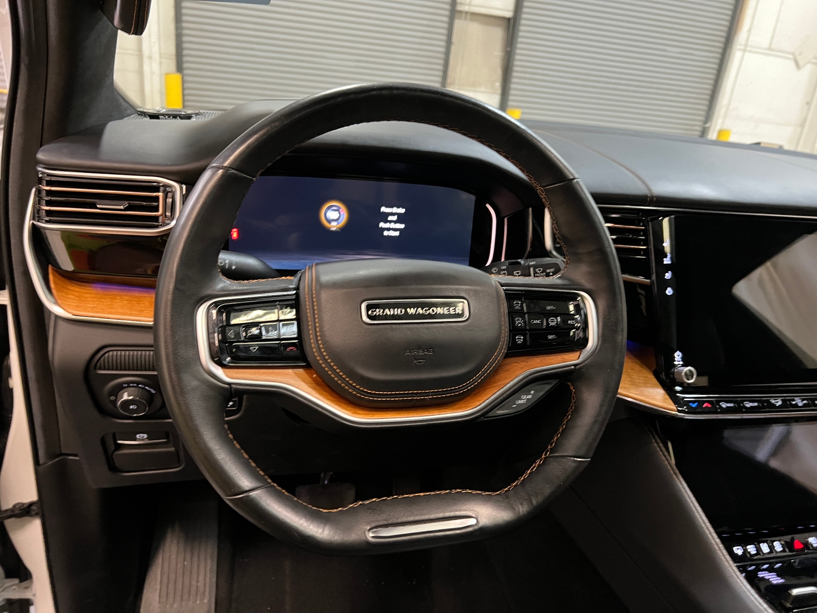 Thumbnail: 2022 Jeep Grand Wagoneer - 4