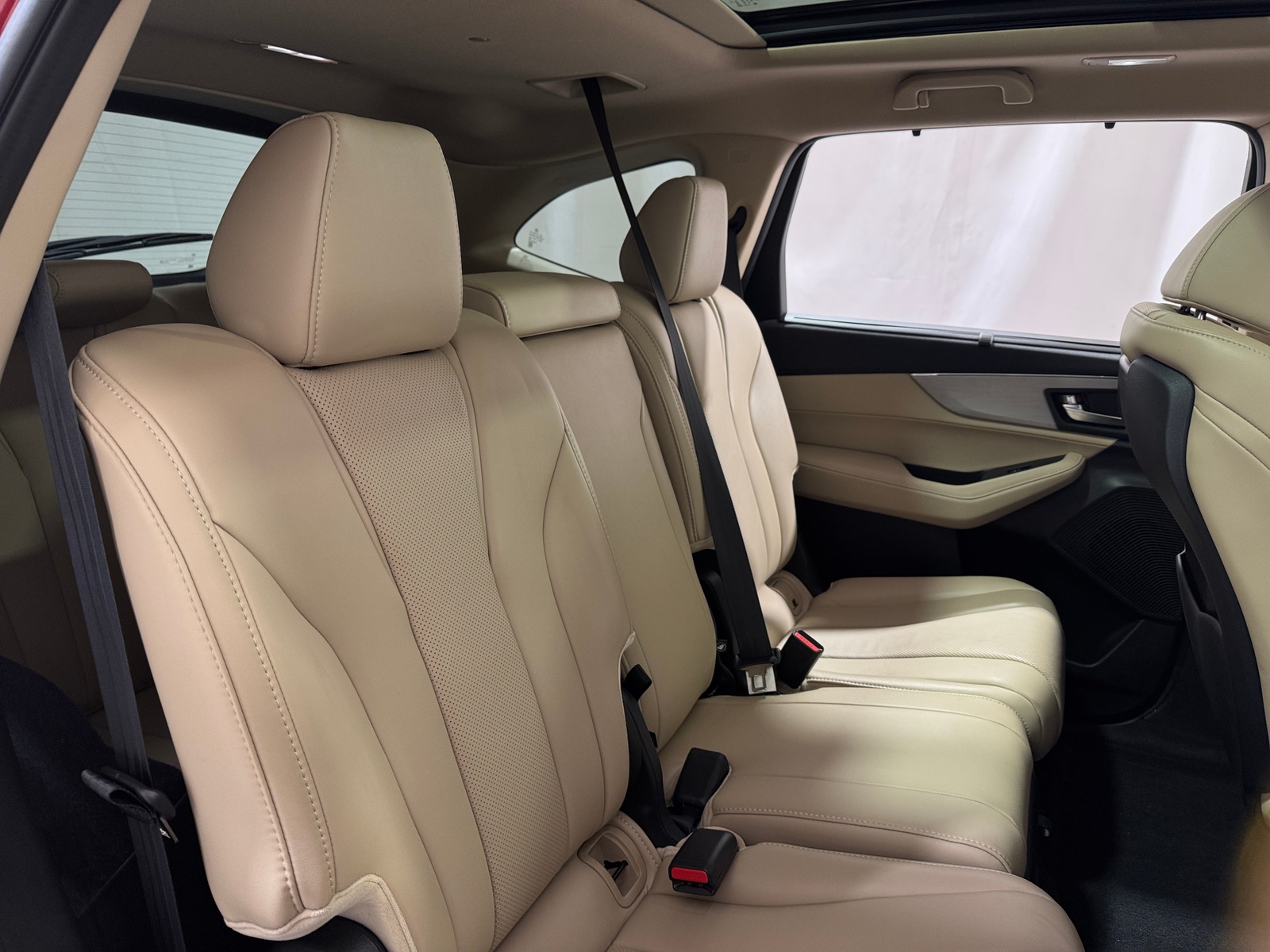 Thumbnail: 2023 Acura MDX - 5