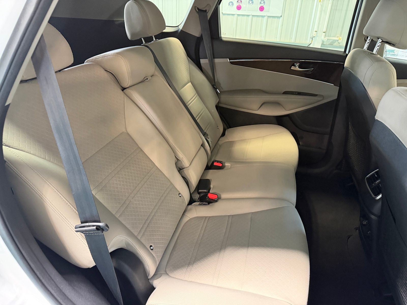 Thumbnail: 2017 Kia Sorento - 6