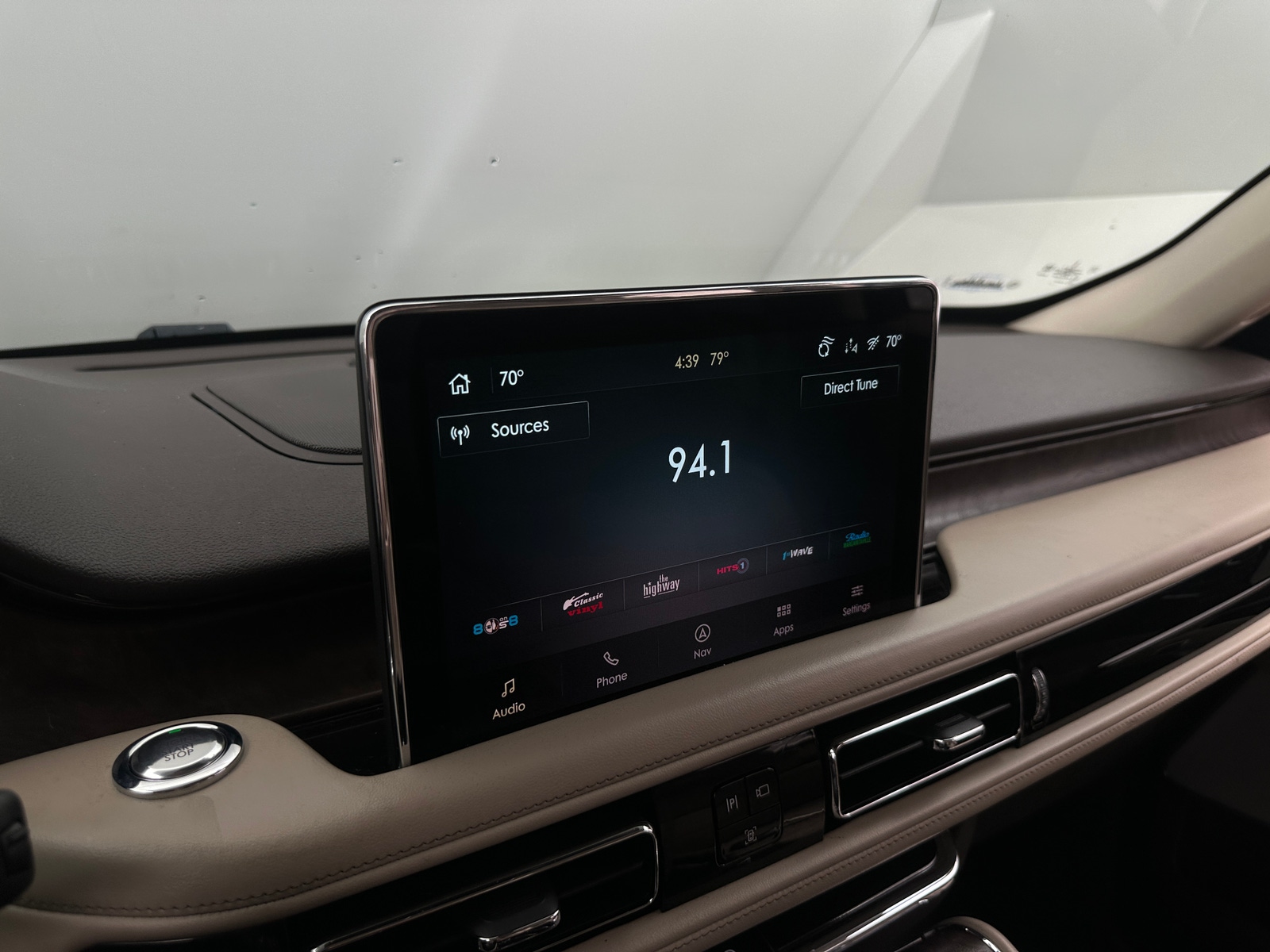 Thumbnail: 2022 Lincoln Aviator - 3
