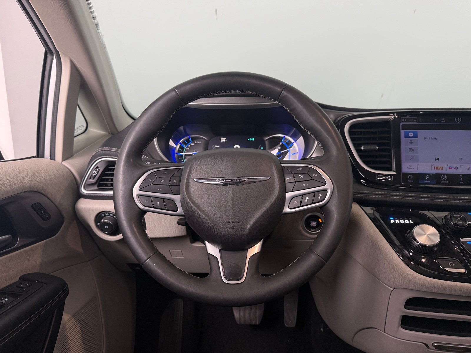 Thumbnail: 2024 Chrysler Pacifica - 4