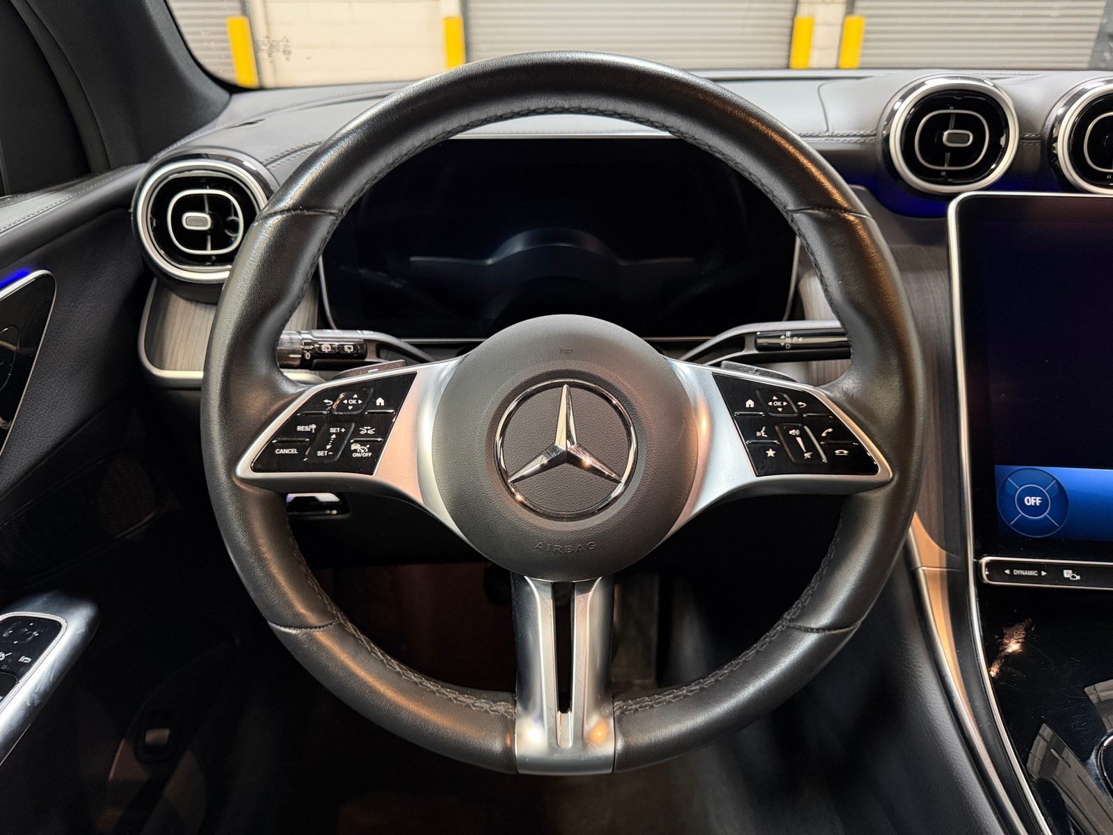 Thumbnail: 2024 Mercedes-Benz GLC - 4