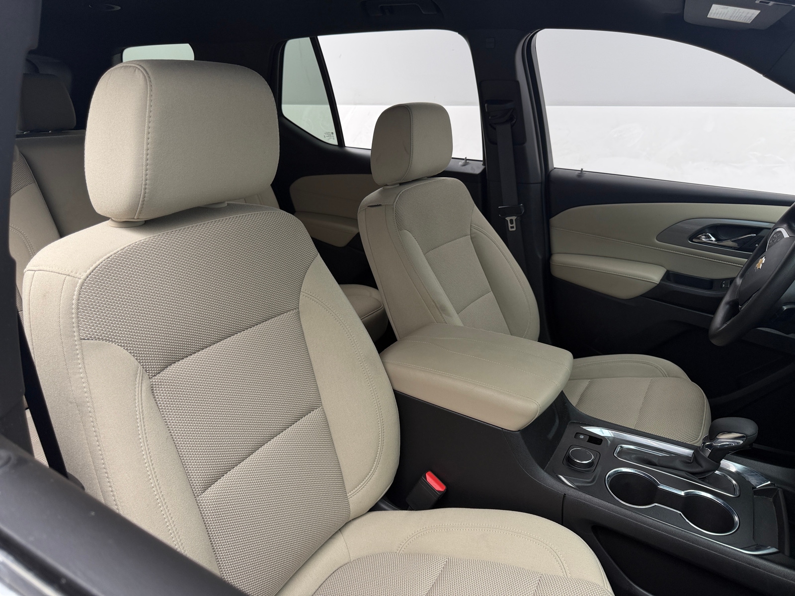Thumbnail: 2023 Chevrolet Traverse - 2