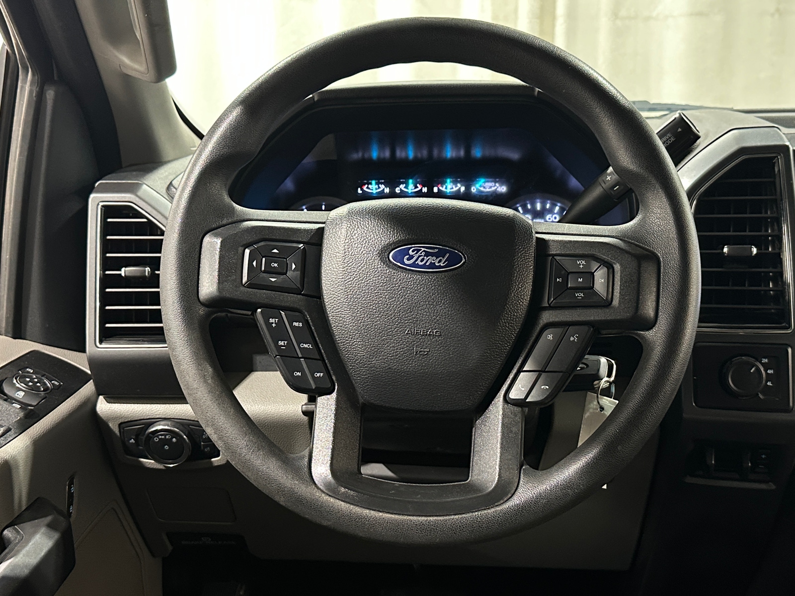 Thumbnail: 2021 Ford Econoline - 5