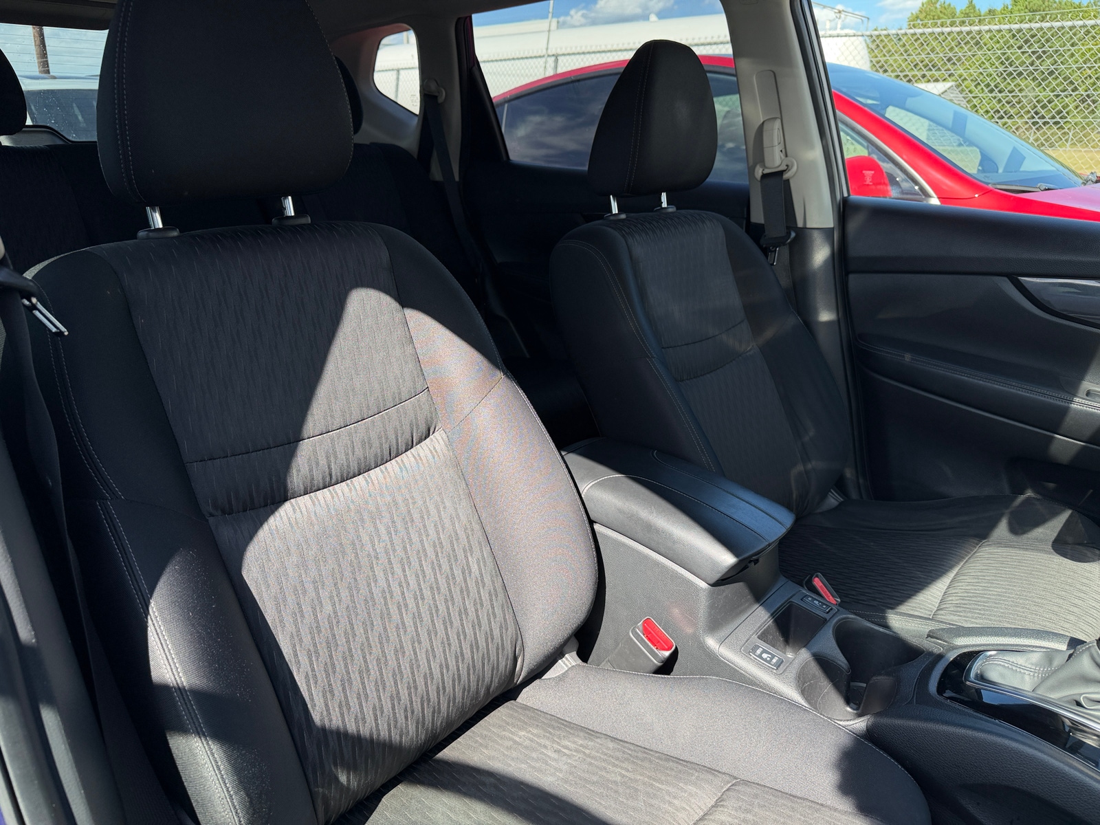 Thumbnail: 2018 Nissan Rogue - 2