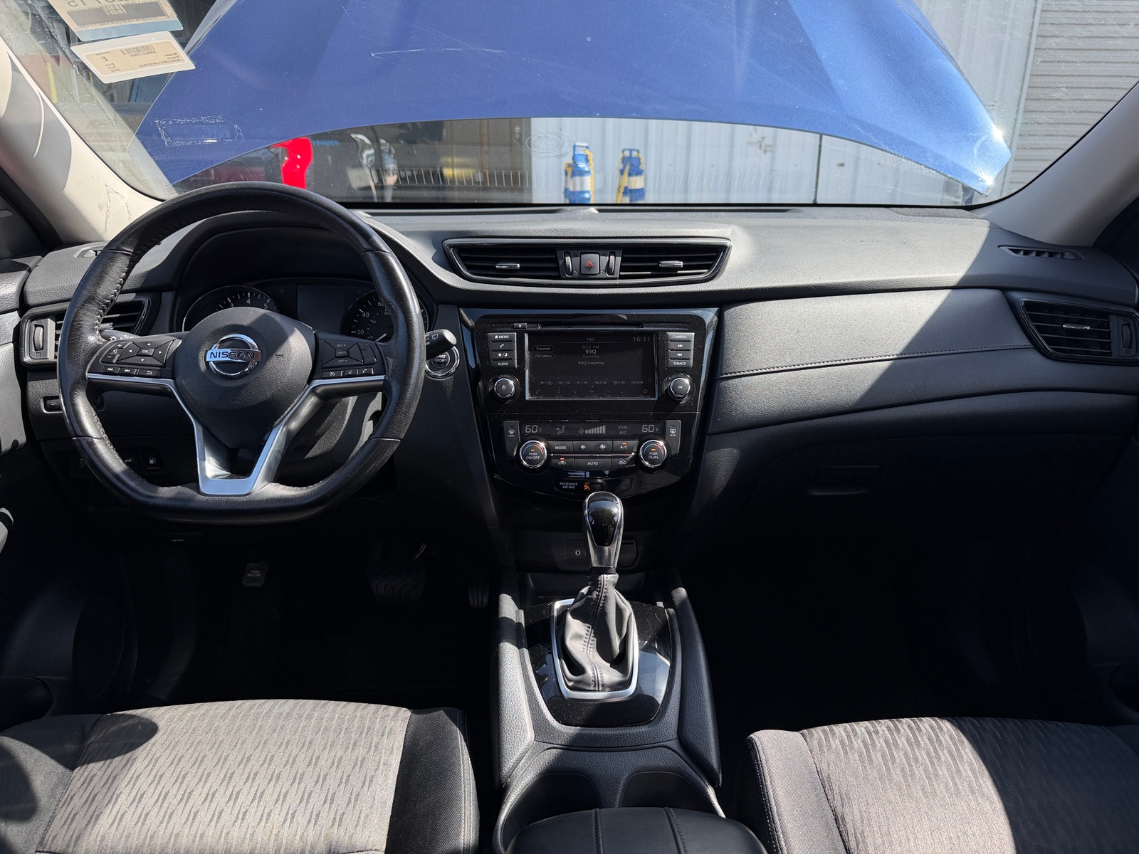 Thumbnail: 2018 Nissan Rogue - 3