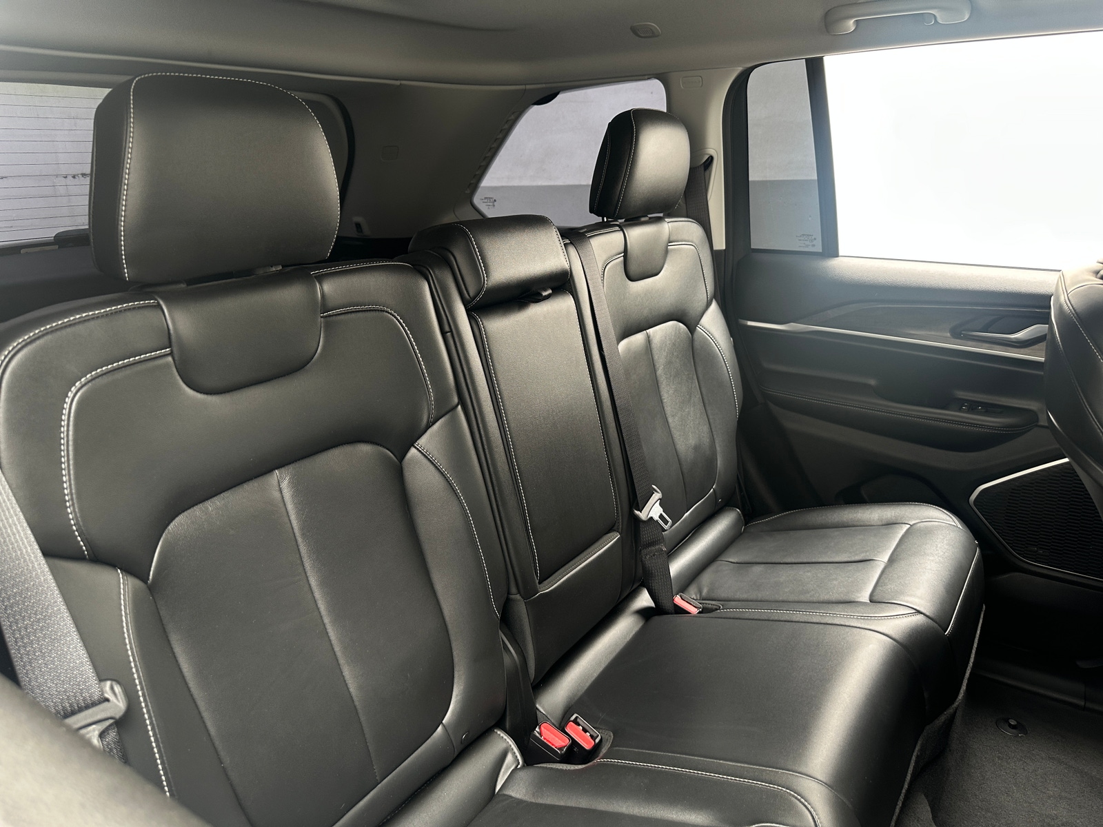 Thumbnail: 2022 Jeep Grand Cherokee - 5