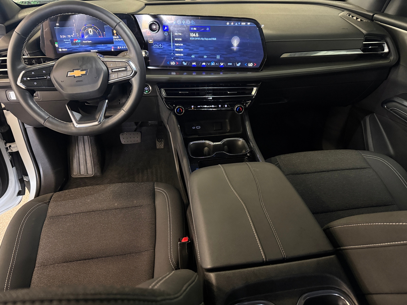 Thumbnail: 2025 Chevrolet Traverse - 3
