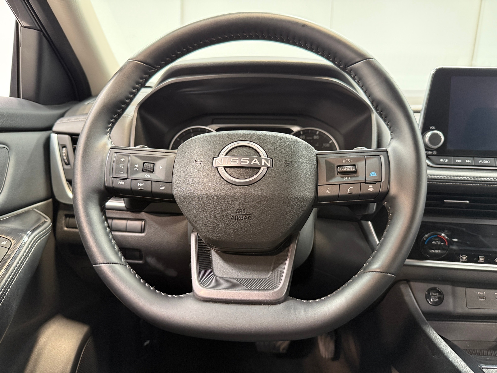 Thumbnail: 2025 Nissan Rogue - 5