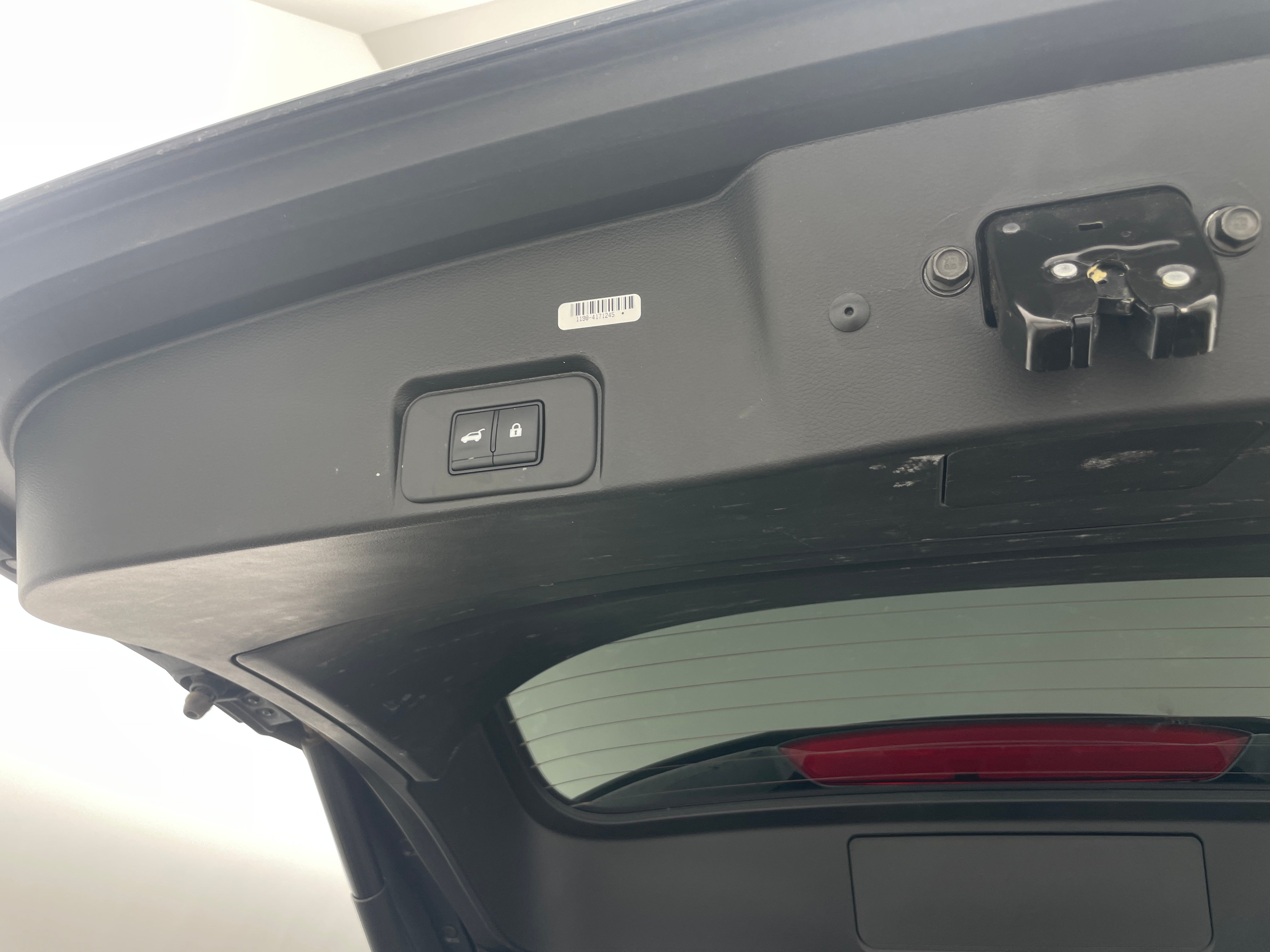 2025 Nissan Rogue SV - Photo 9