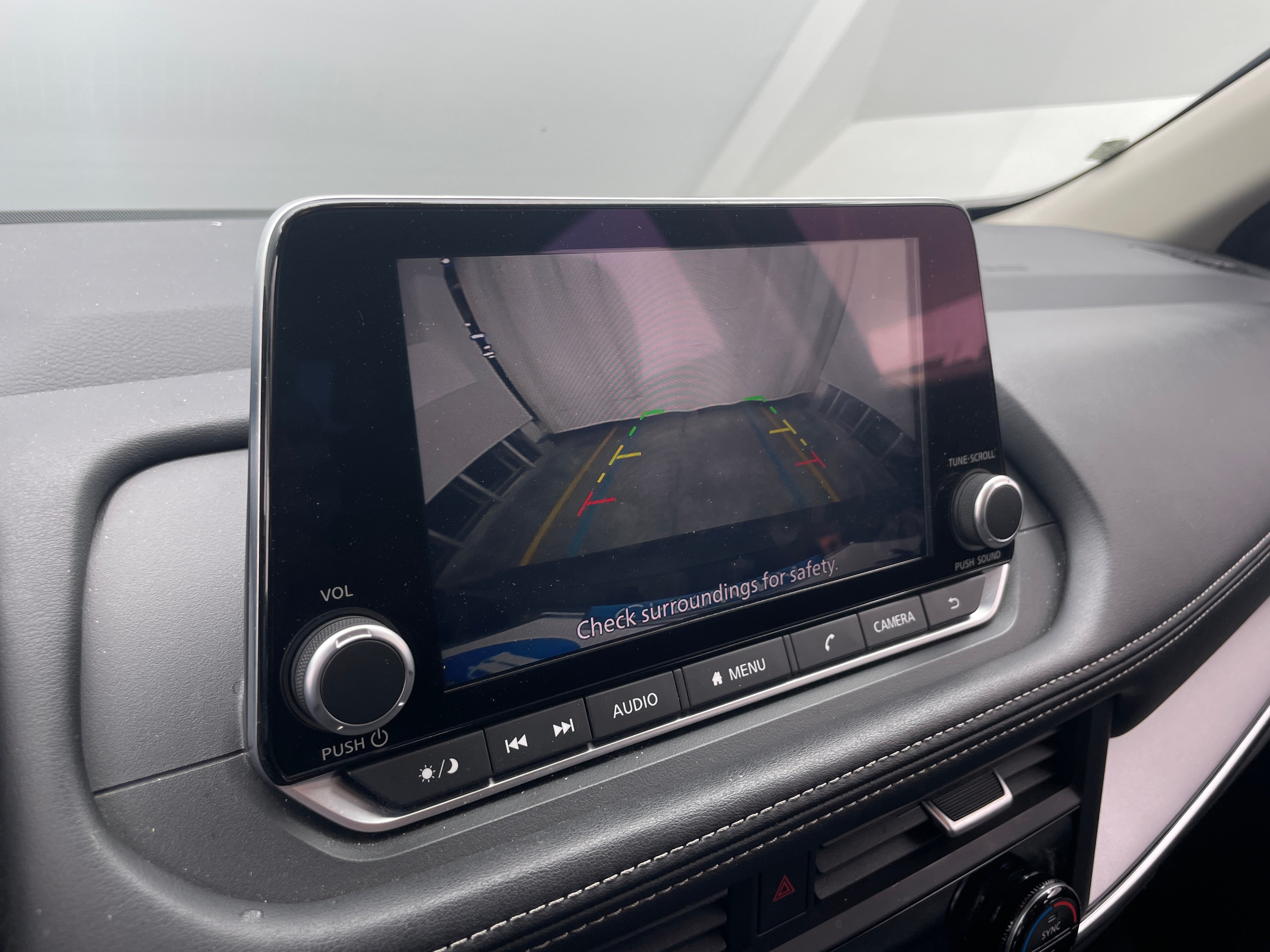 2025 Nissan Rogue SV - Photo 16
