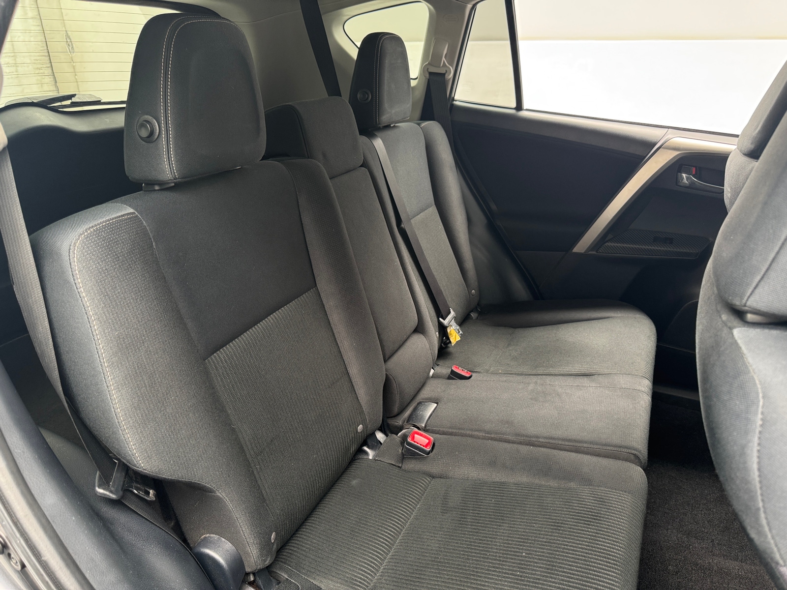 Thumbnail: 2015 Toyota RAV4 - 6