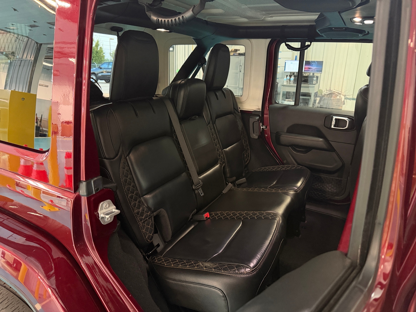 Thumbnail: 2021 Jeep Wrangler - 5