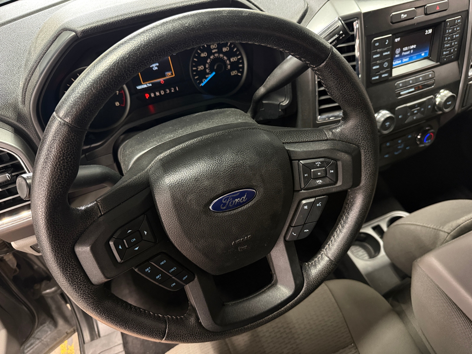 Thumbnail: 2016 Ford Econoline - 5