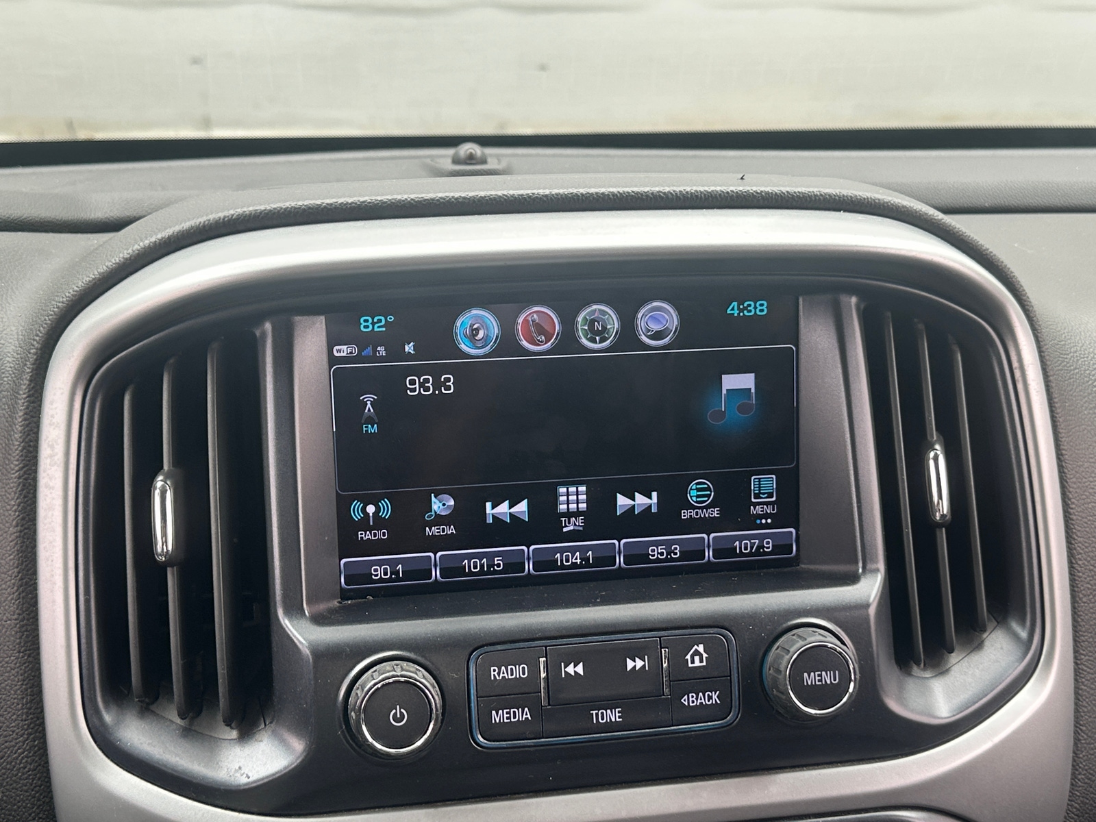 Thumbnail: 2018 Chevrolet Colorado - 4