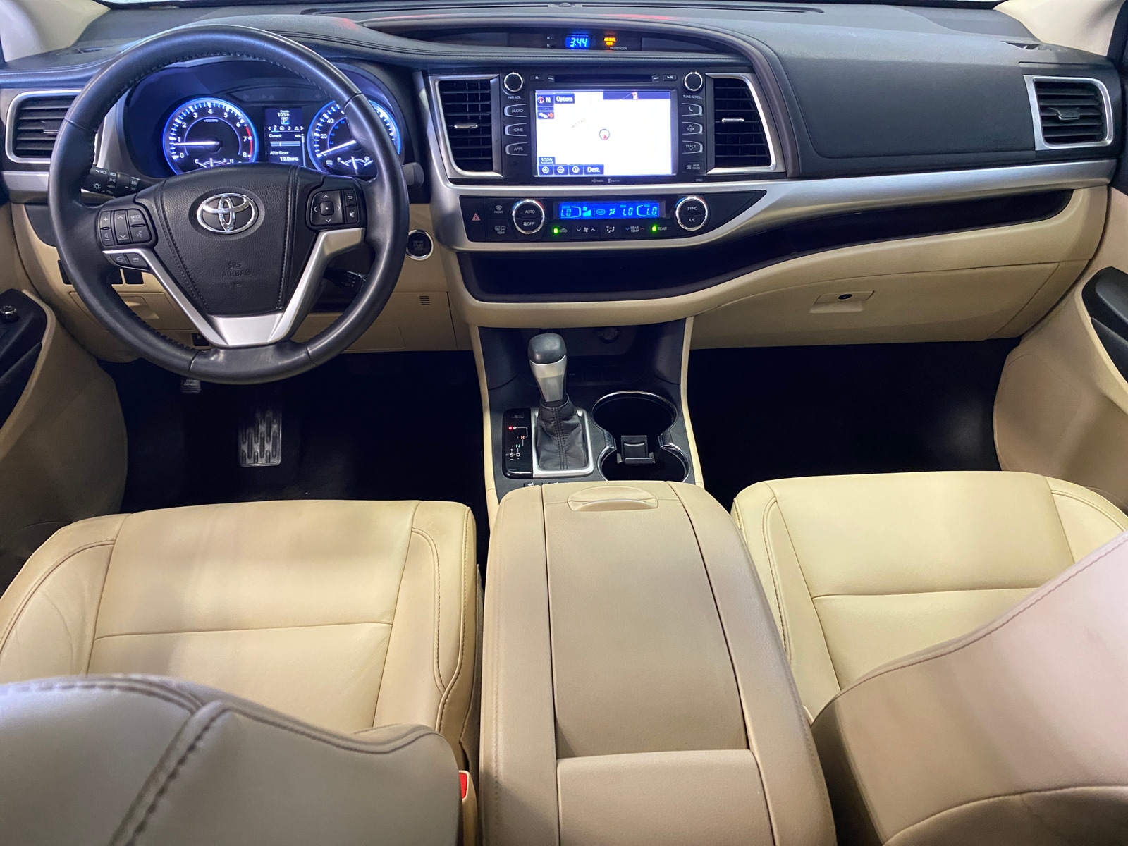 Thumbnail: 2015 Toyota Highlander - 2
