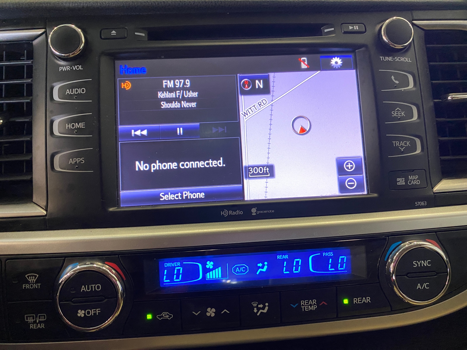 Thumbnail: 2015 Toyota Highlander - 3