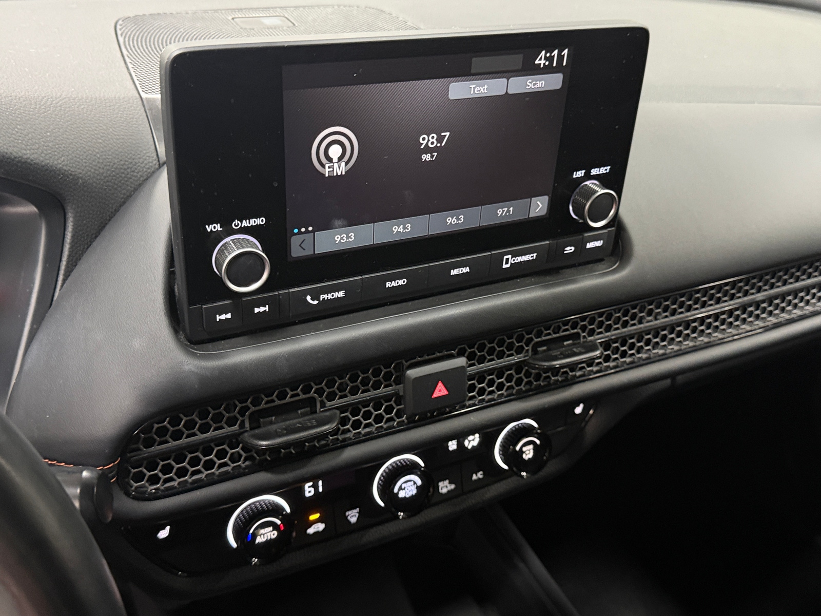Thumbnail: 2025 Honda HR-V - 4