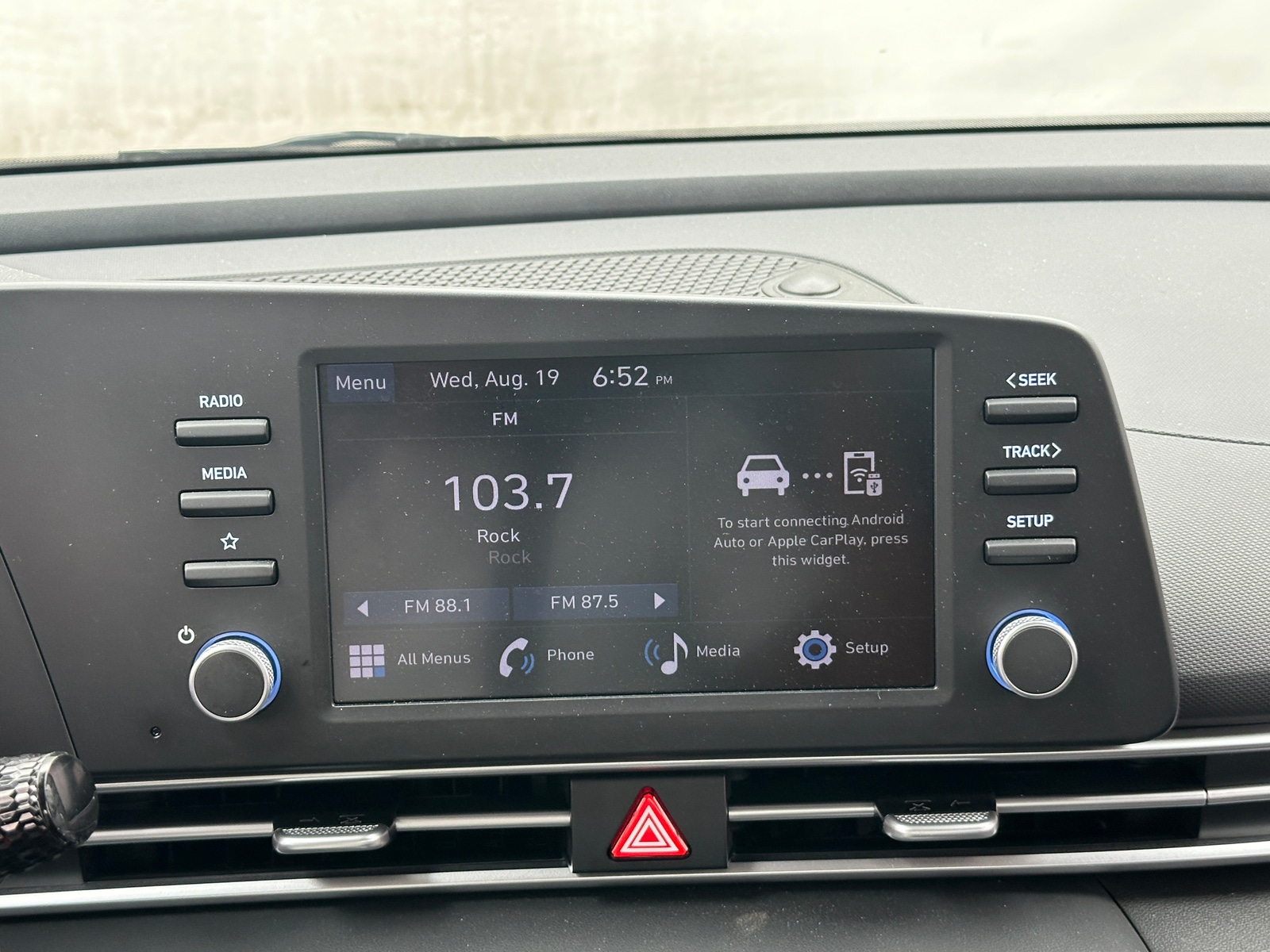 Thumbnail: 2026 Hyundai Elantra - 4