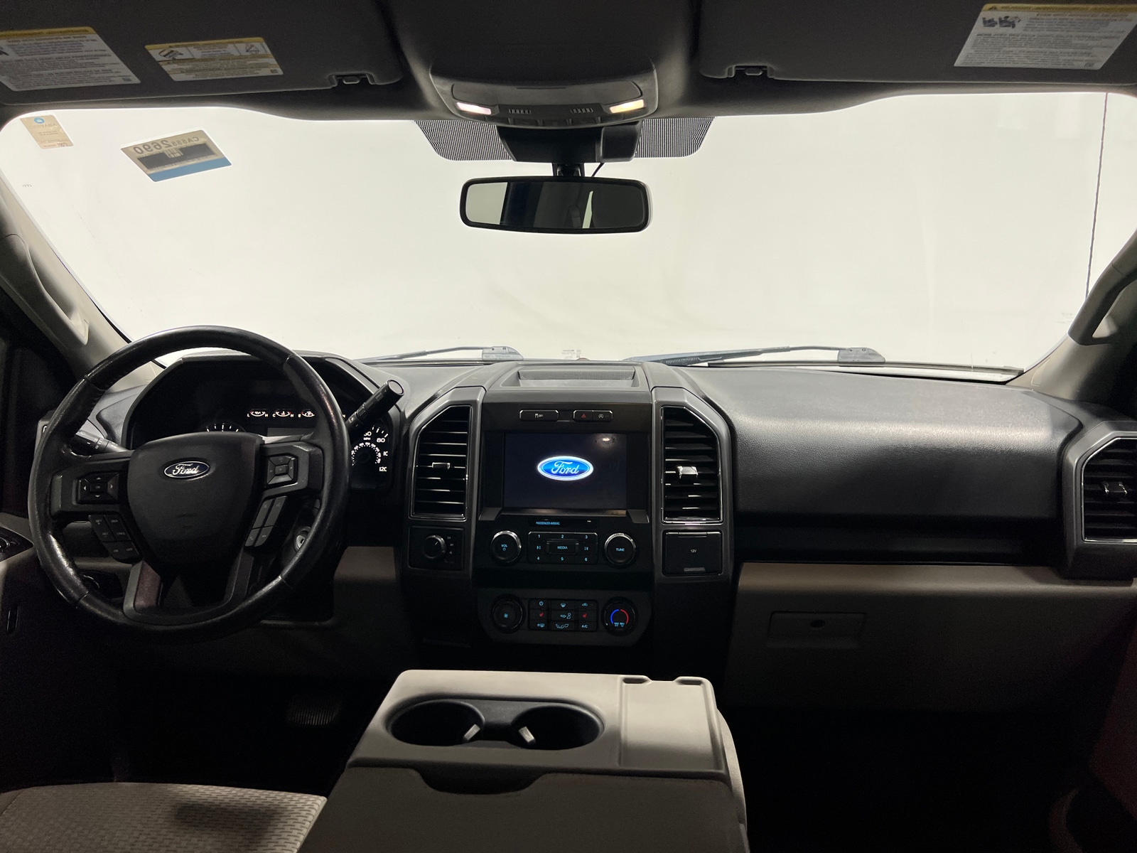 Thumbnail: 2019 Ford Econoline - 3