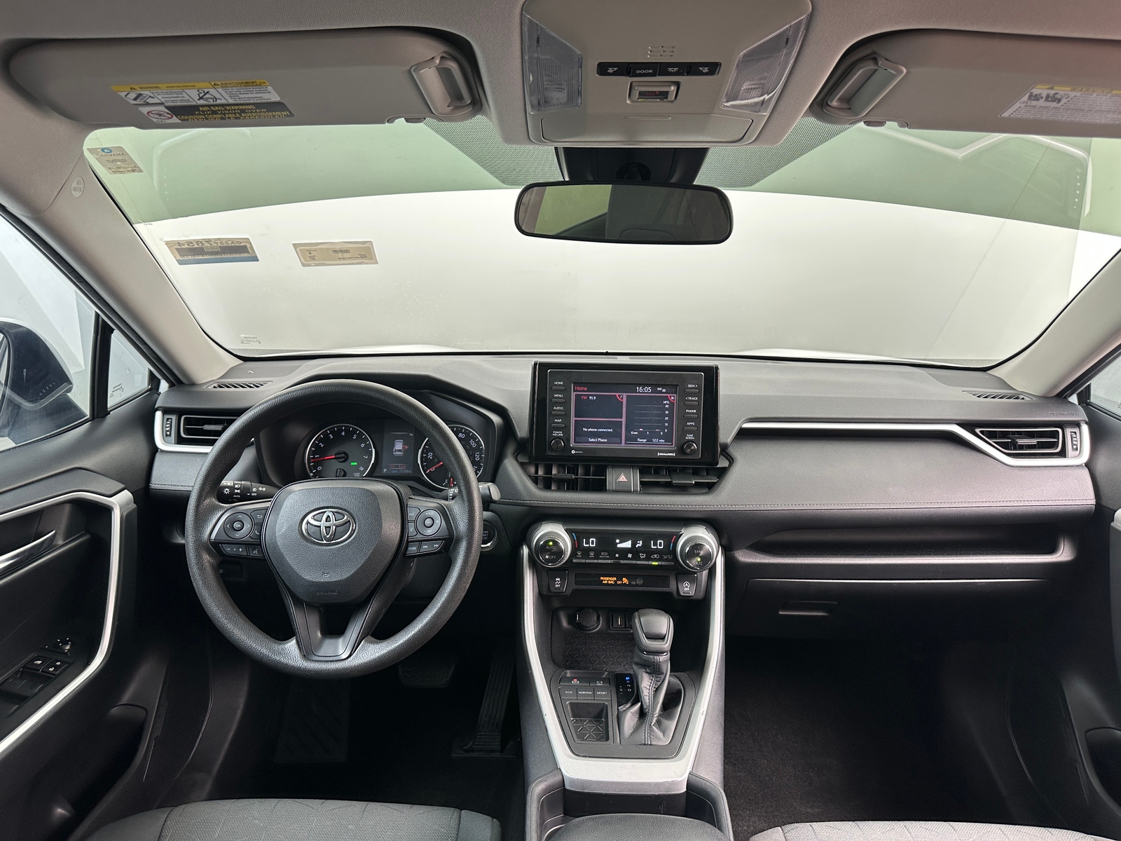 Thumbnail: 2021 Toyota RAV4 - 3