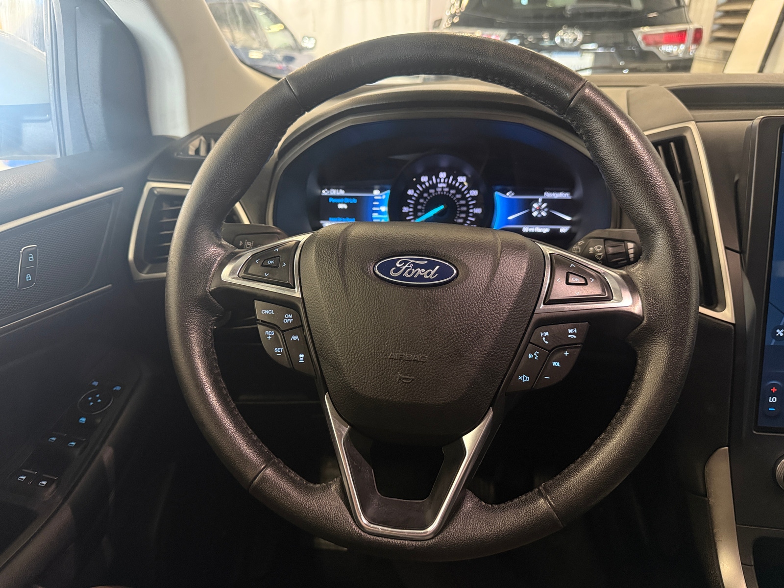 Thumbnail: 2022 Ford Edge - 4