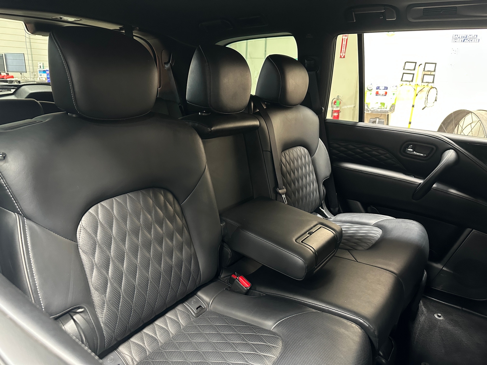 Thumbnail: 2023 INFINITI QX80 - 5