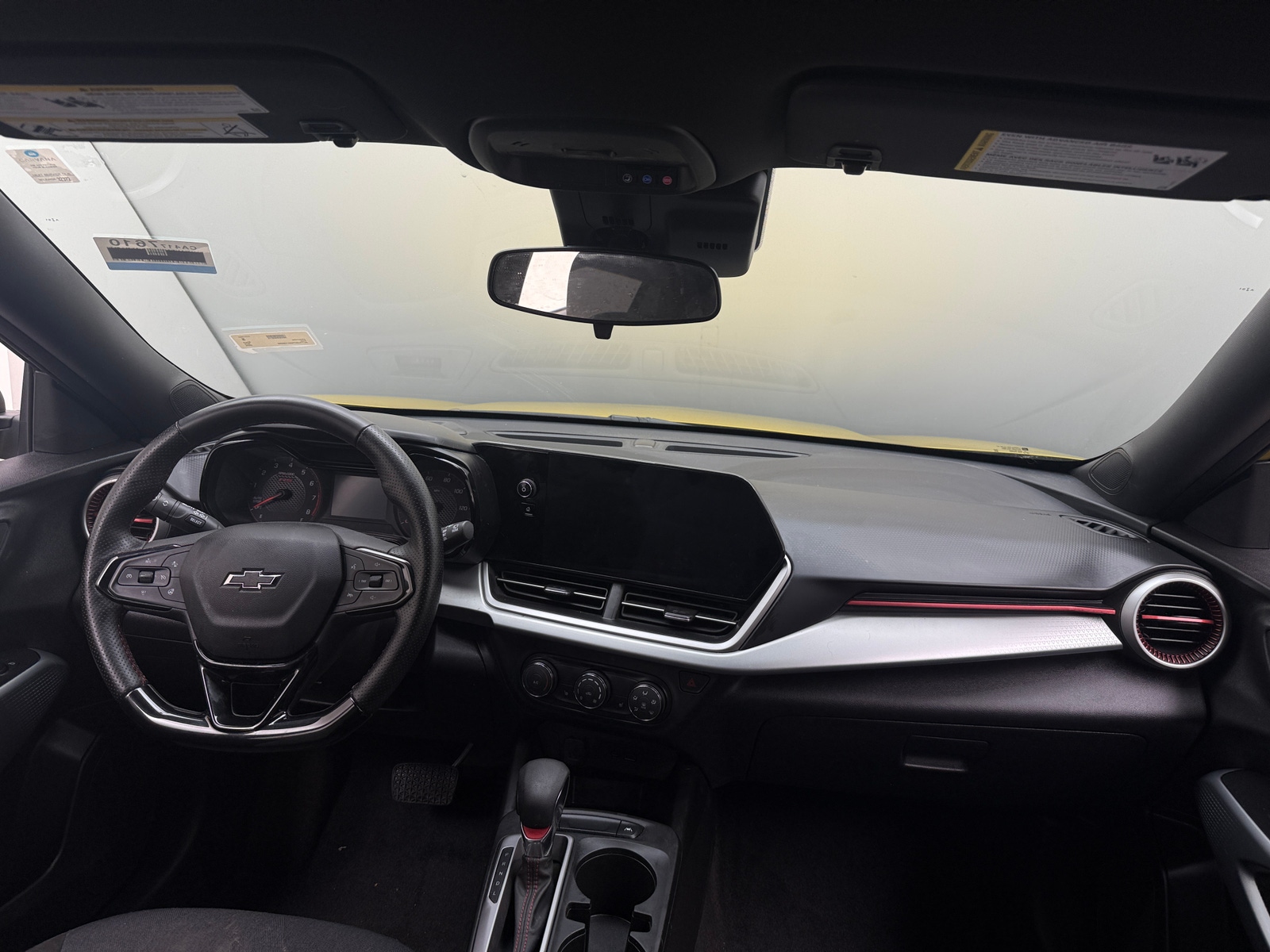 Thumbnail: 2025 Chevrolet Trax - 3