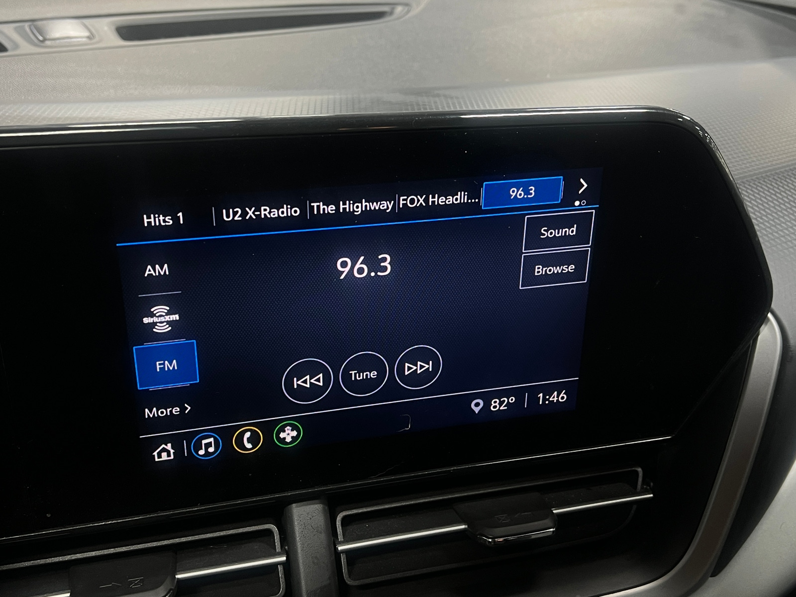 Thumbnail: 2025 Chevrolet Trax - 4