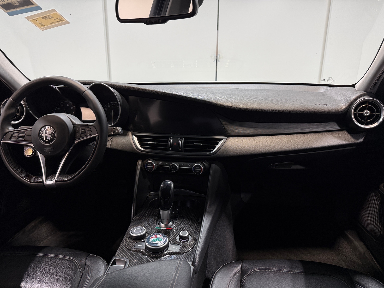 Thumbnail: 2017 Alfa Romeo Giulia - 2