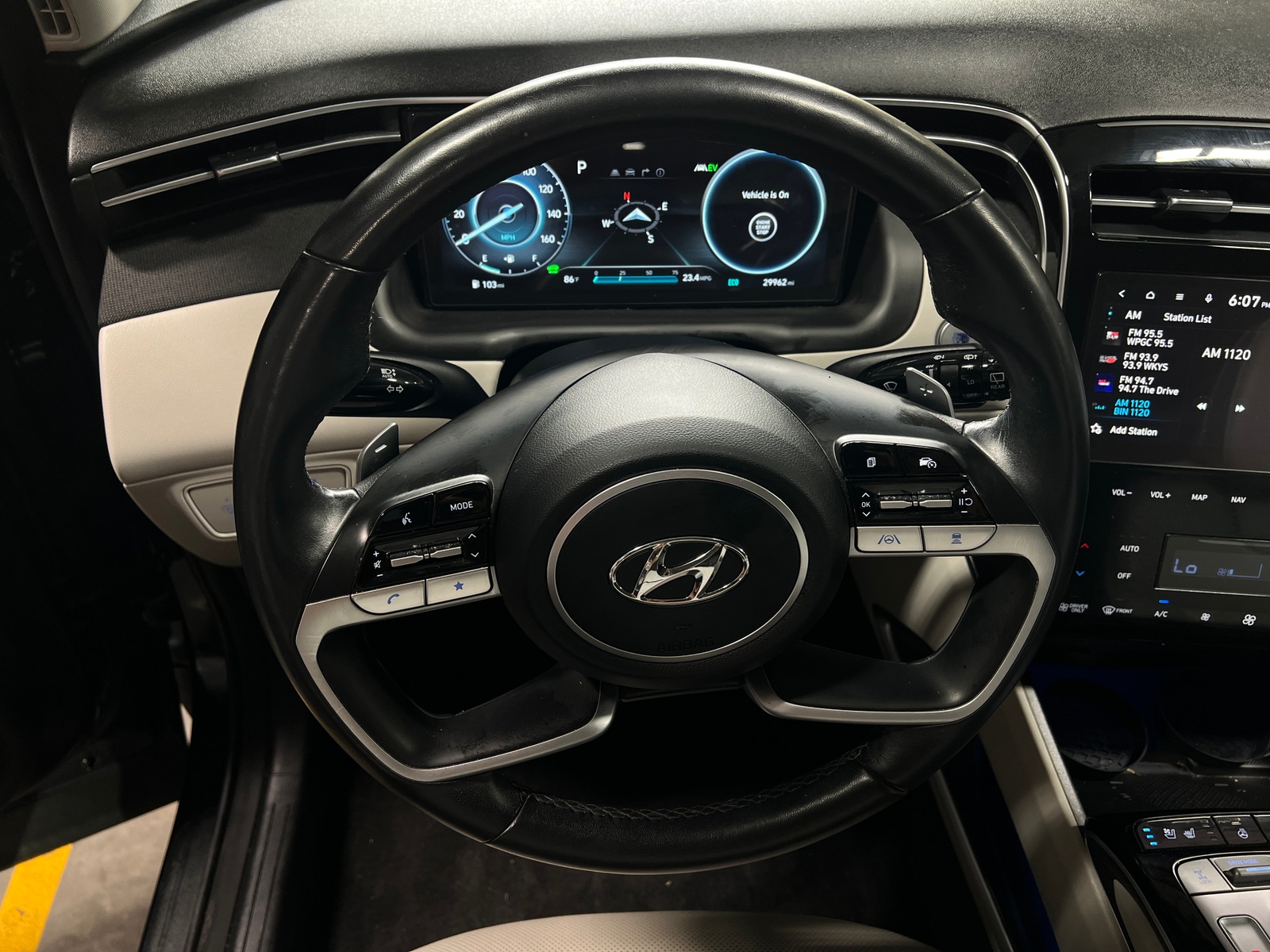 Thumbnail: 2024 Hyundai Tucson - 4