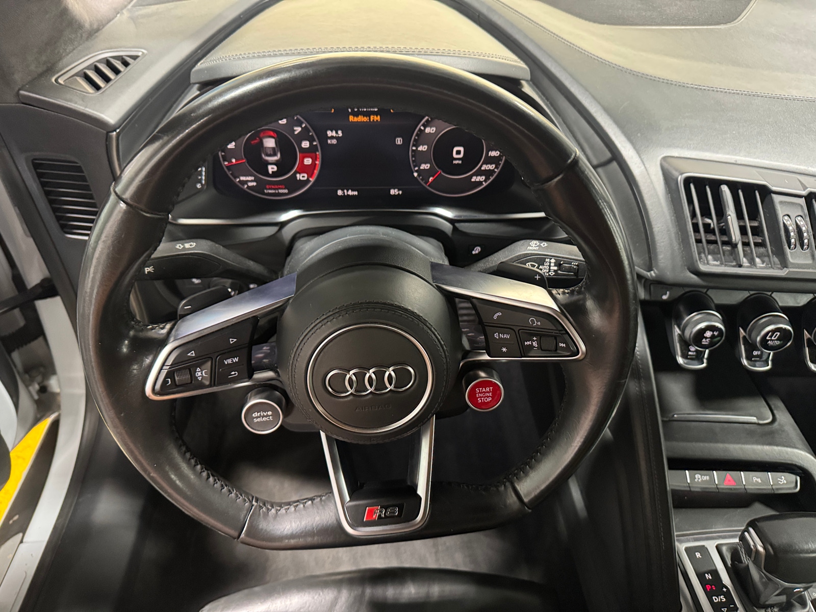 Thumbnail: 2017 Audi R8 - 3