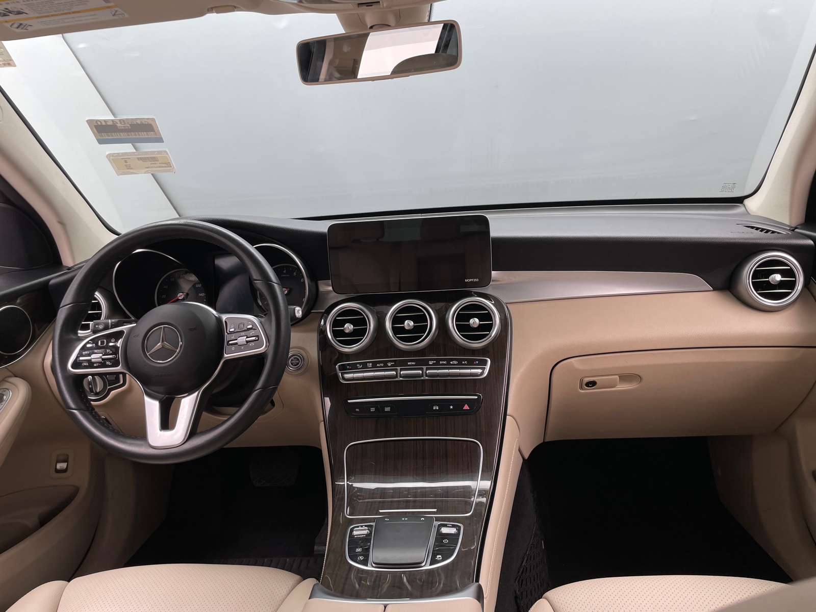 Thumbnail: 2020 Mercedes-Benz GLC - 2