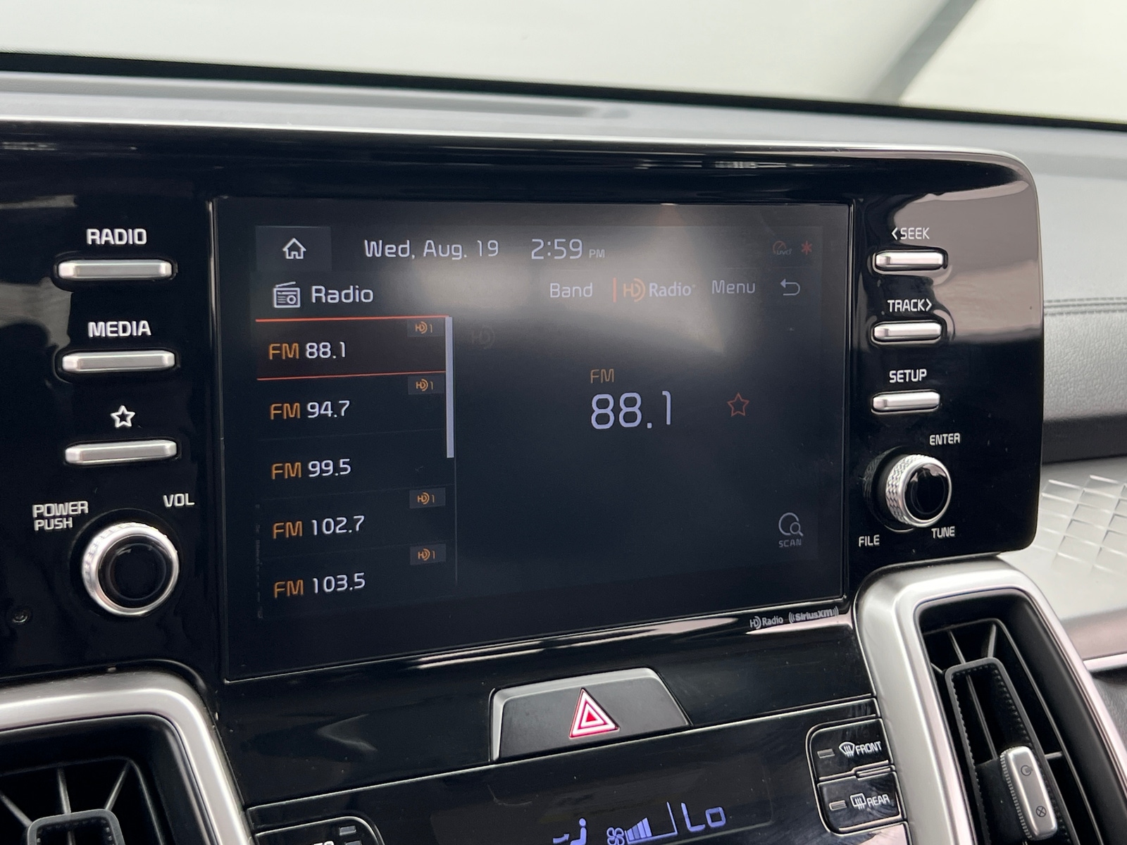 Thumbnail: 2021 Kia Sorento - 3