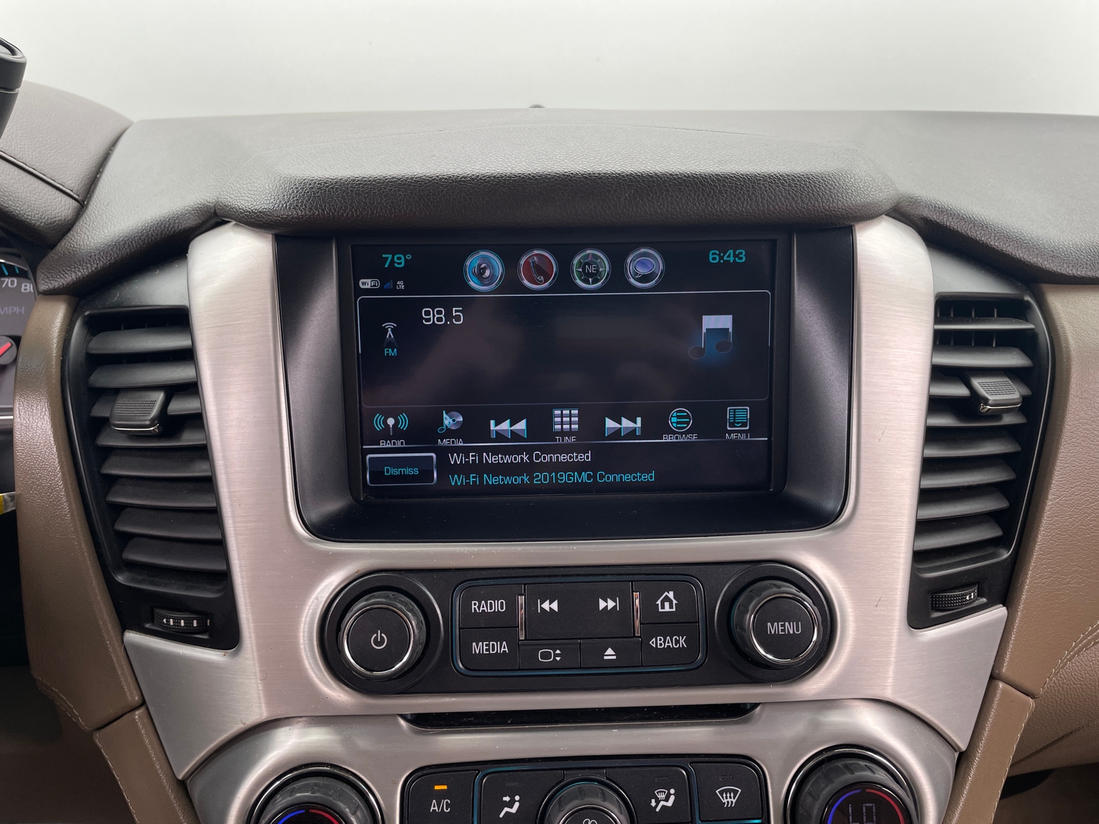 Thumbnail: 2019 GMC Yukon - 3