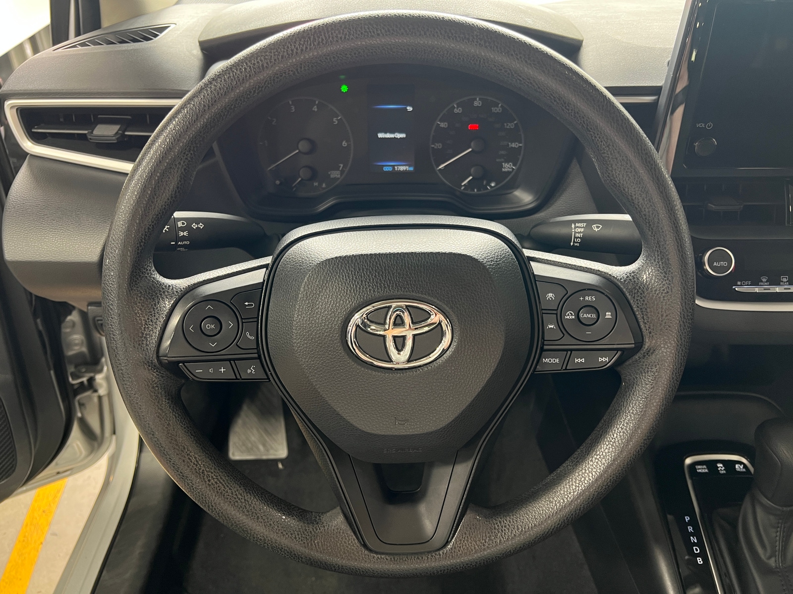 Thumbnail: 2023 Toyota Corolla - 5
